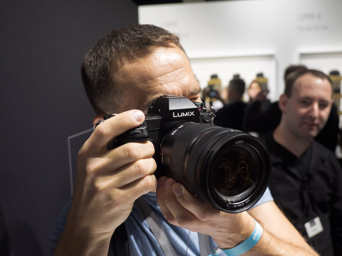 Panasonic LUMIX S1R w naszych r�kach