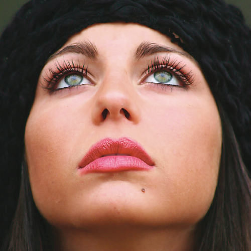 Faces. Retusz zdj�� portretowych - Retuszowanie ciemnych kr�g�w pod oczami