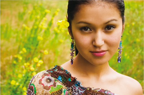 Faces. Retusz zdj�� portretowych - Rozja�nianie i wybielanie oczu