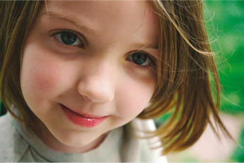 Faces. Retusz zdj�� portretowych - Rozja�nianie i wybielanie oczu