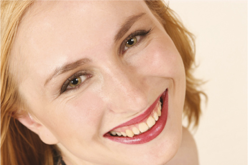 Faces. Retusz zdj�� portretowych - Wybielanie z�b�w