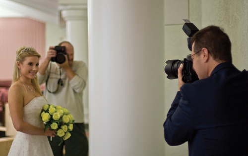 Profesjonalne zdj�cia �lubne - Zabierz ze sob� drugiego fotografa