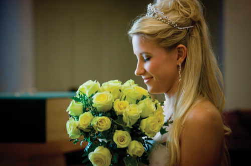 Profesjonalne zdj�cia �lubne - Gar�� wskaz�wek dotycz�cych fotografowania panny m�odej z profilu