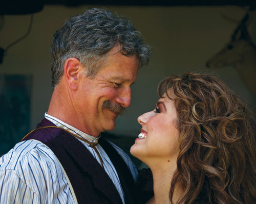 Sztuka fotografowania ludzi - fotografia we wn�trzach - Fotografowanie sylwetek