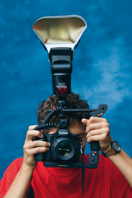 Sztuka fotografowania ludzi - fotografia we wn�trzach - Podstawowe techniki pracy z lamp� b�yskow�