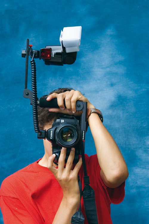 Sztuka fotografowania ludzi - fotografia we wn�trzach - Podstawowe techniki pracy z lamp� b�yskow�