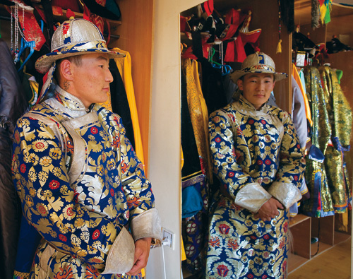 Sztuka fotografowania ludzi - fotografia we wn�trzach - Fotografowanie wyst�p�w scenicznych