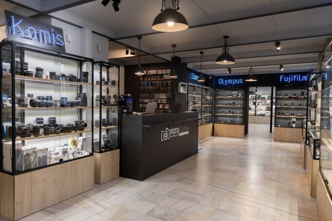 Przegl�d polskiego rynku sprz�tu fotograficznego w 2023 roku - O sklepie Fotoforma.pl