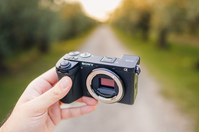 Sony A6700 i mikrofon ECM-M1