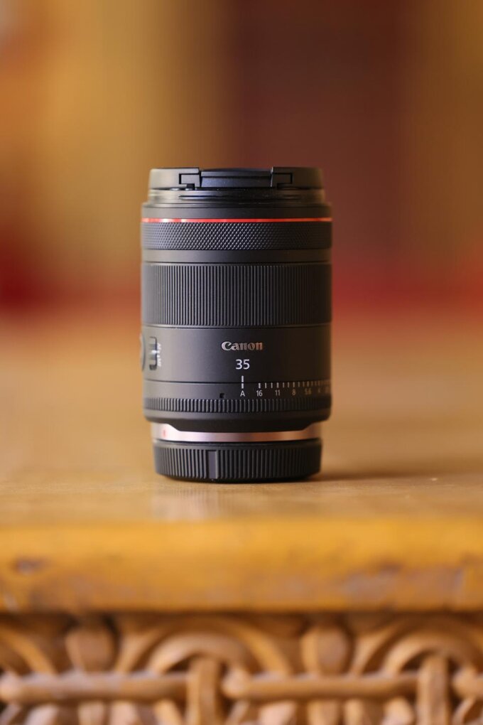Canon RF 35 mm f/1.4L VCM i nowa lampa byskowa