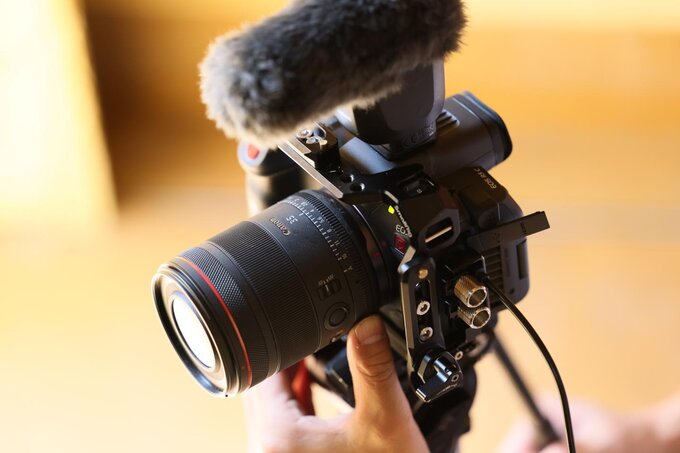 Canon RF 35 mm f/1.4L VCM i nowa lampa byskowa