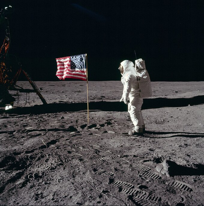 Historia jednej fotografii - Czowiek na Ksiycu - Aldrin i Armstrong na Ksiycu