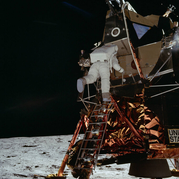 Historia jednej fotografii - Czowiek na Ksiycu - Aldrin i Armstrong na Ksiycu