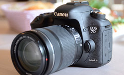 Canon 7D Mark II w naszych r�kach