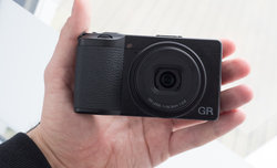 Ricoh GR III w naszych r�kach