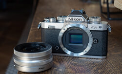 Nikon Zfc w naszych r�kach