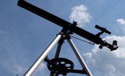 Refraktor z dolnej p�ki – czyli co czyha na pocz�tkuj�cego mi�o�nika obserwacji nieba