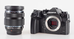 OM-1 w r�kach fotografa