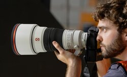 Sony FE 300 mm f/2.8 GM OSS
