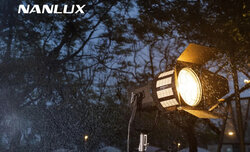Nanlux Fresnel FL-35E