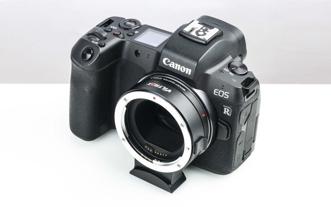 Viltrox EF-EOS R