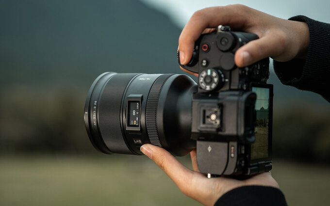 Viltrox AF 35 mm f/1.2 LAB