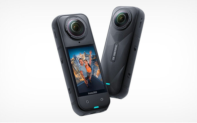 Insta360 X5